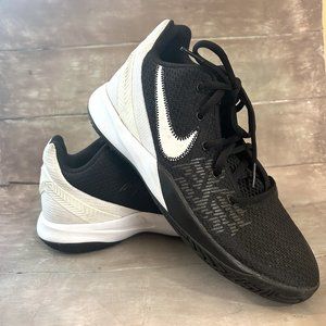 Kyrie Flytrap 2 GS  basketball shoes